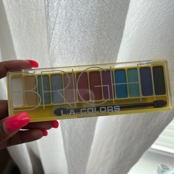 L.A. Colors | Makeup | La Colors Bright Eyeshadow Palette | Poshmark